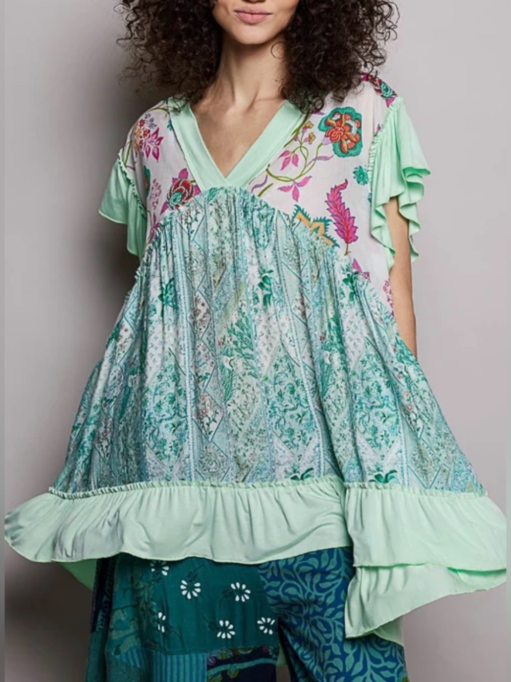New POL endless summer mixed floral top